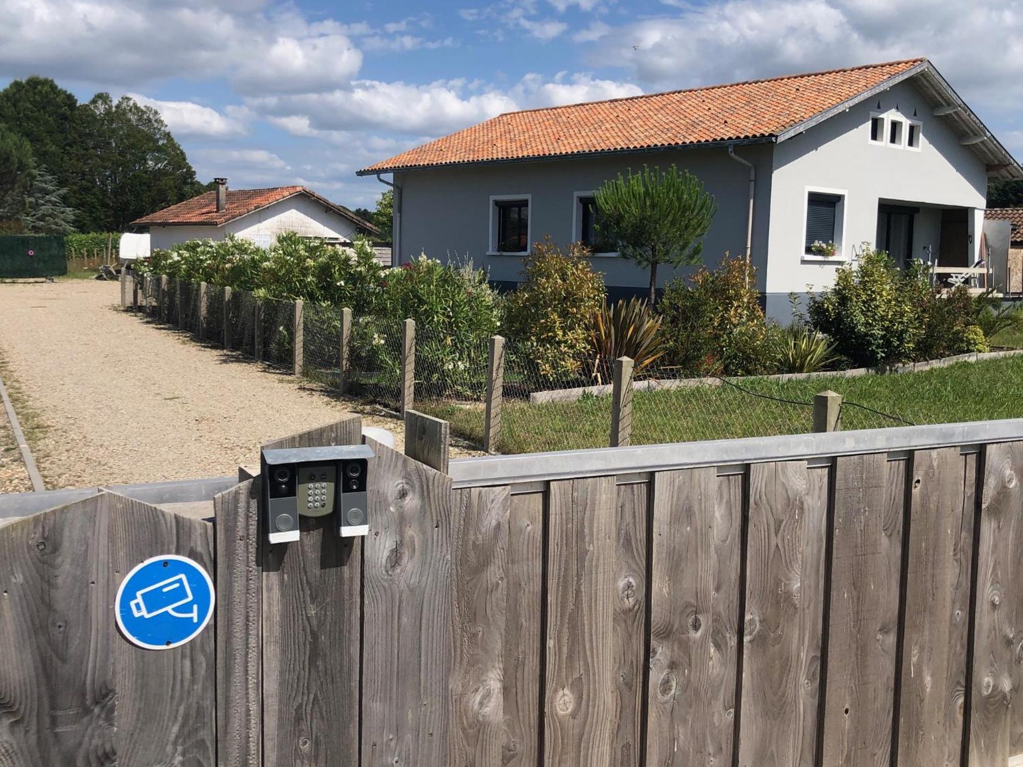 "Les Logis D'Argent" Chambre D'Hote Avec Wc, Sdb, Tv, Wifi, Option Petit Dejeuner , Parking Mimizan Esterno foto