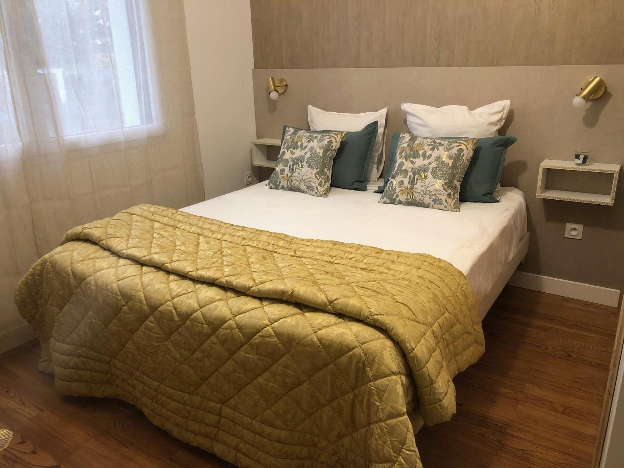 "Les Logis D'Argent" Chambre D'Hote Avec Wc, Sdb, Tv, Wifi, Option Petit Dejeuner , Parking Mimizan Esterno foto